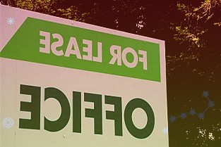 华宝新能：公司便携储能产品可为电动汽车充电
